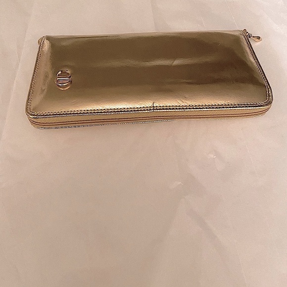 Vintage Gold Tone Faux Leather Clutch Wallet w/ inside Bill Folder. - Picture 1 of 7
